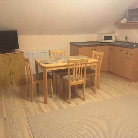Anonim Apartman Виллань Экстерьер фото